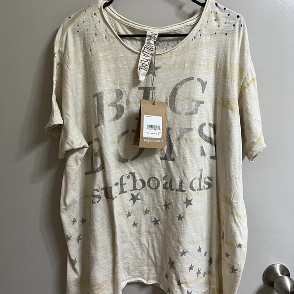 Magnolia Pearl Cream Graphic Big Boy Surfboard Tee (item A17)
